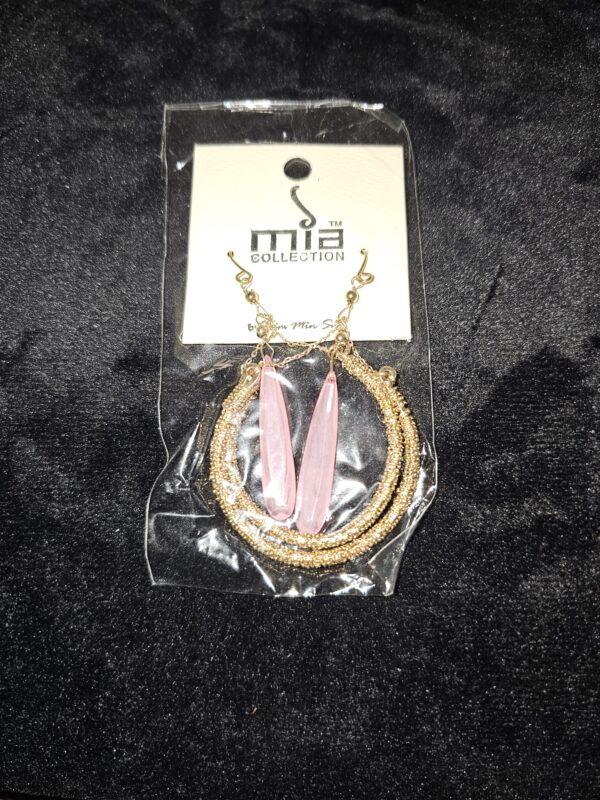 TM Mia Collection Gold Danglers Drops